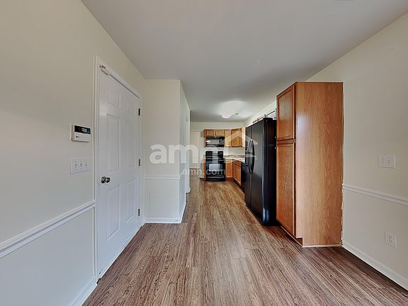 5th image of 5065 Walden Ridge Dr
