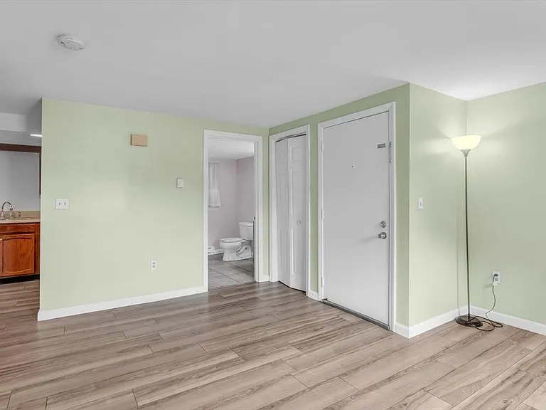 115 South St #114 — Photo 6