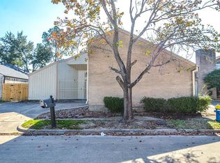 7635 Hopewell Ln, Houston, TX 77071