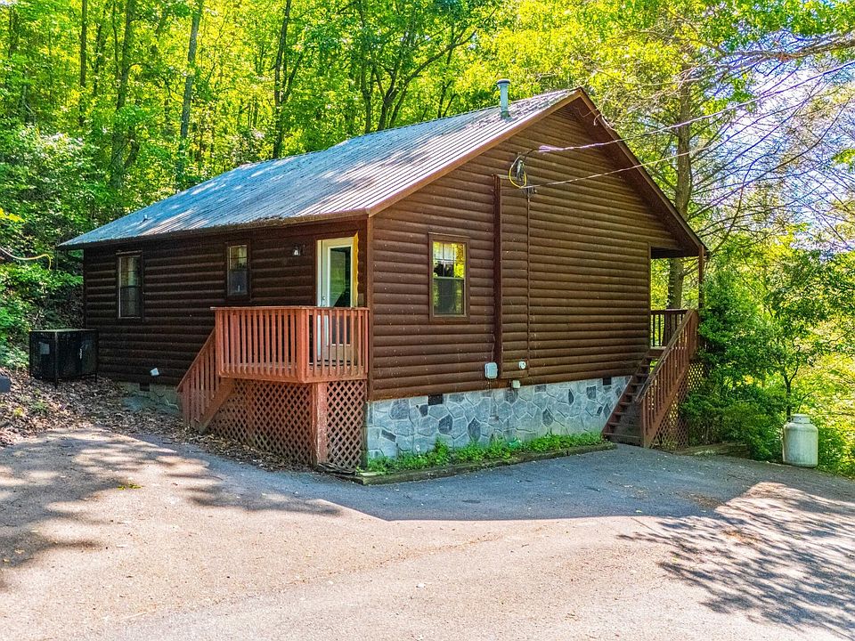 3272 Lost Branch Rd, Sevierville, TN 37862 | Zillow
