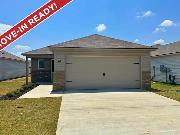 221 Jonathan Dr, Odenville, AL 35120