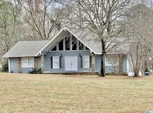 880 Whisenant Rd, Ohatchee, AL 36271