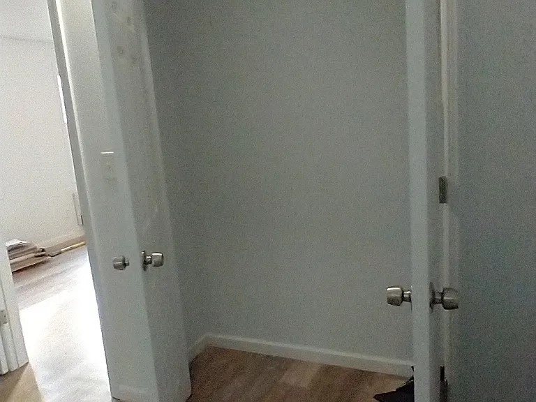 61 Riverside Dr — Photo 5