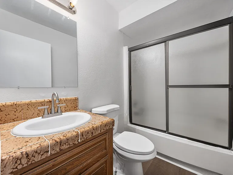 3501 Bernard St #1C — Photo 22