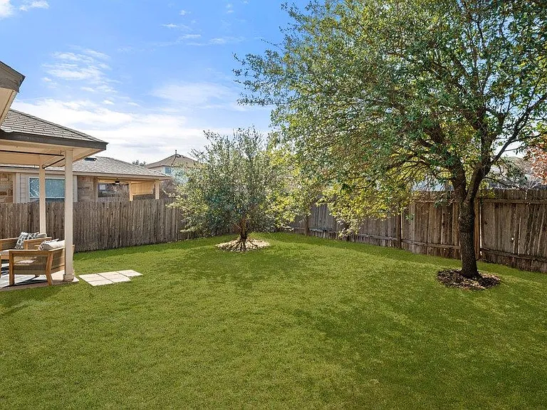 11416 Dog Leg Dr — Photo 24