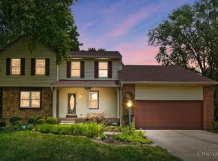 7590 Rolling Meadows Dr, West Chester, OH 45069
