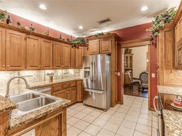 518 Houser Dr, Choctaw, OK 73020