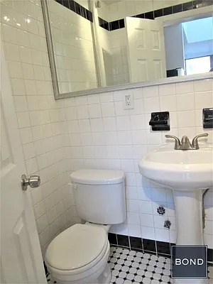 Rented by Bond New York | media 6