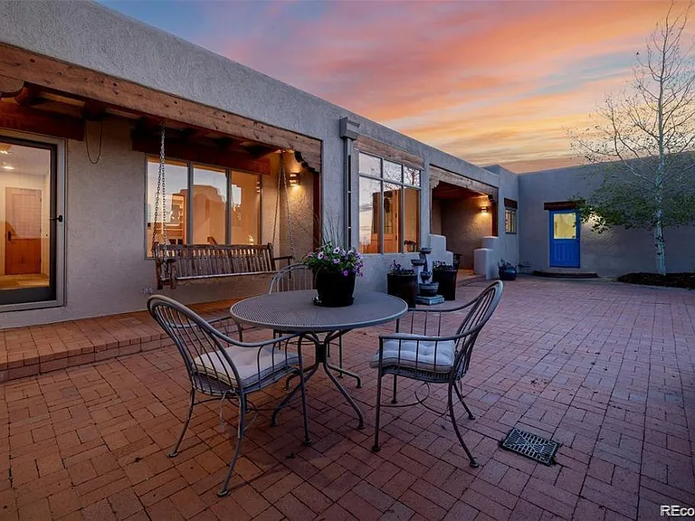 1764 Mesa Ridge Ln — Photo 8