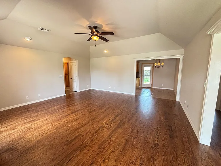 13144 N 133rd East Ave — Photo 3