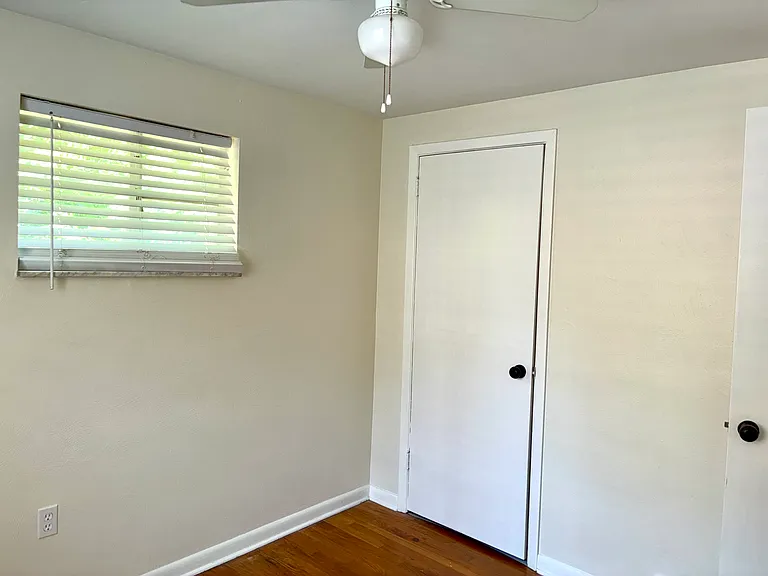 735 Center Ave #2 — Photo 7