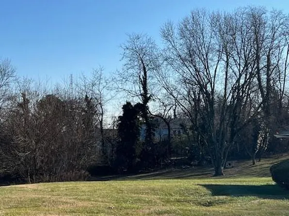 Cummings Ave, Catonsville, MD 21228