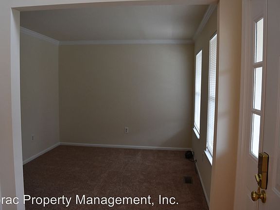 4th image of 11406 Scott Dr