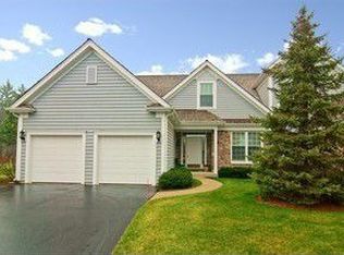 492 Andover Ct, Lake Forest, IL