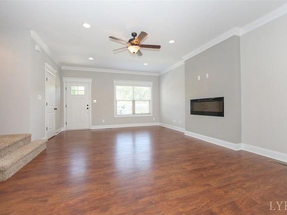 2nd image of 124 Mallard Ln #1