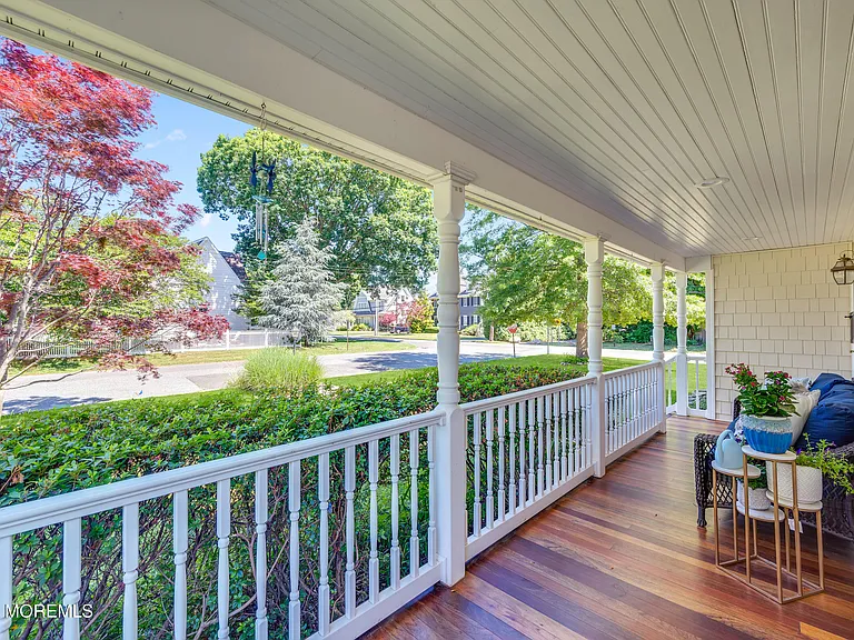 402 Morgan Pkwy — Photo 4