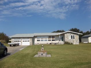 103 Hunting Bay Dr, Swansboro, NC 28584