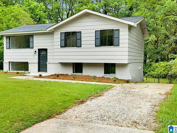 3rd image of 1645 Barrington Ln