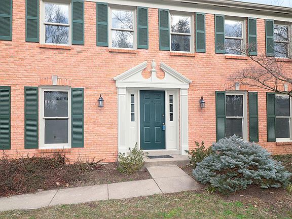 2nd image of 7644 Athenia Dr