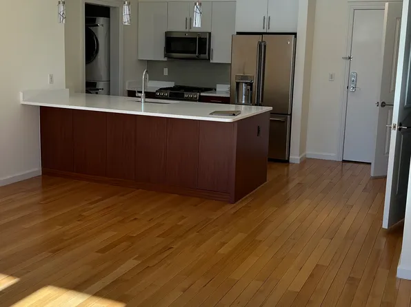 (undisclosed Address), Chestnut Hill, MA 02467