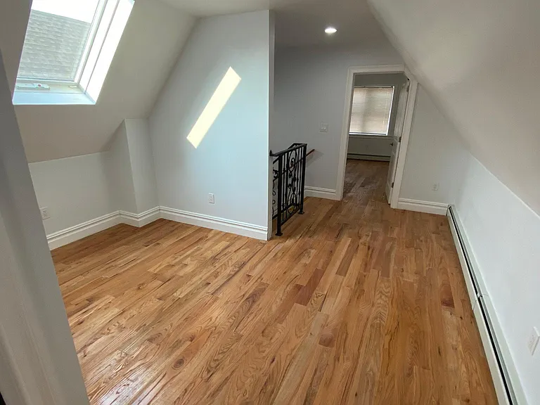 422 Saint Lawrence Ave #2 — Photo 16
