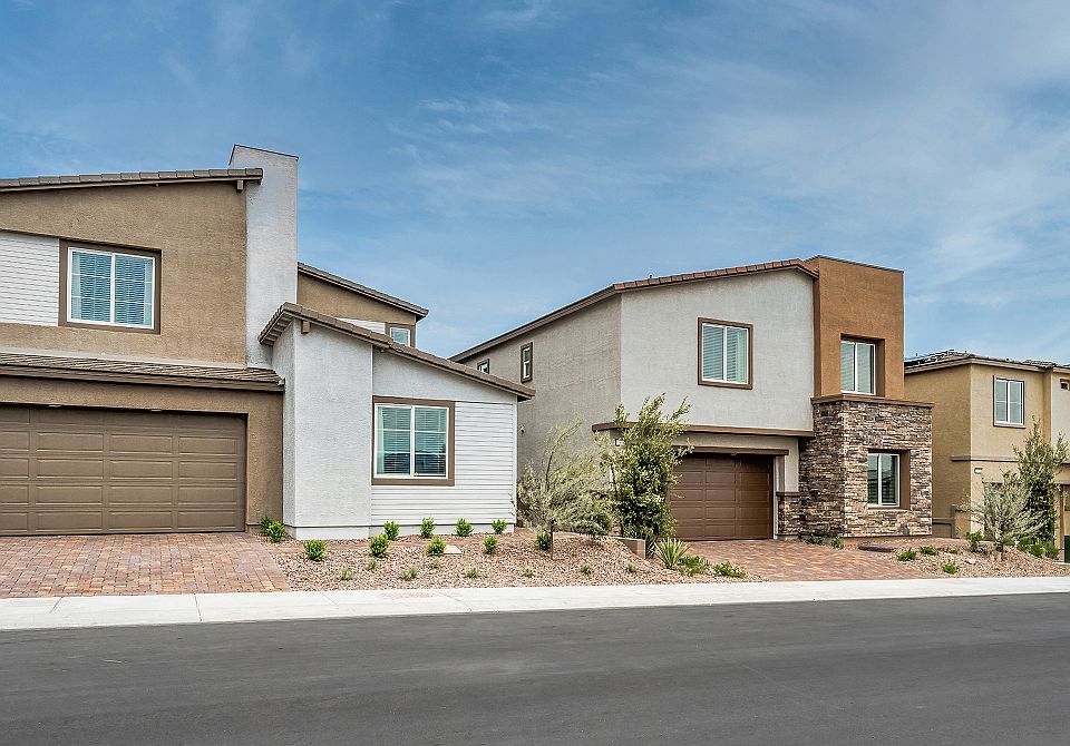 Landmark Black Mountain Ranch Streetscape 1of2