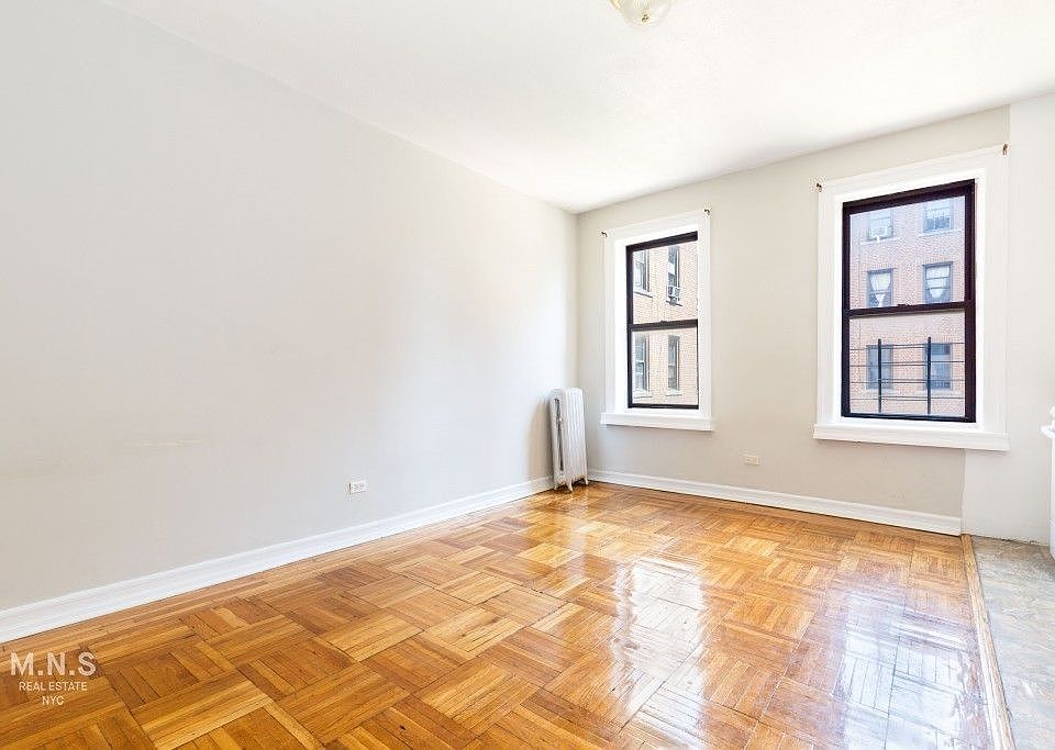 1st image of 118 Post Ave APT 3c