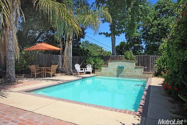 1st image of 1404 La Sierra Dr