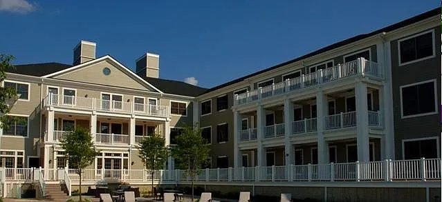 Fairfield Knolls On Roslyn Harbor — Photo 4