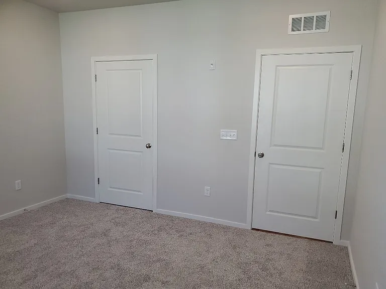 Spacious and Open Condo w/ Modern Finishes — Photo 18