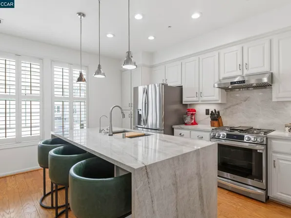 4483 Brannigan St, Dublin, CA 94568