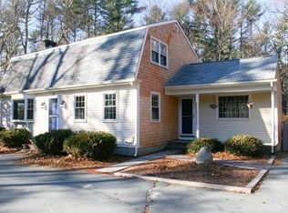 9 Bennett Rd, Rochester, MA 02770