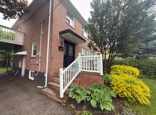 250 McConvey Dr, Richmond Hill, ON L4C 3K2