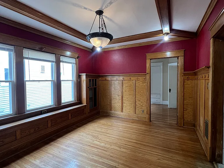 310 Colvin Ave — Photo 7