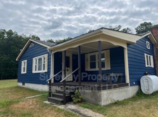 44 Loveman Rd, Cream Ridge, NJ 08514