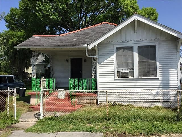 1st image of 1725 N Roman St
