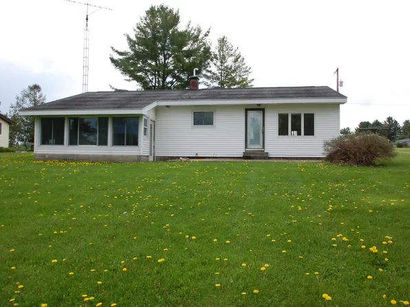 4714 Oak Rd, West Branch, MI 48661