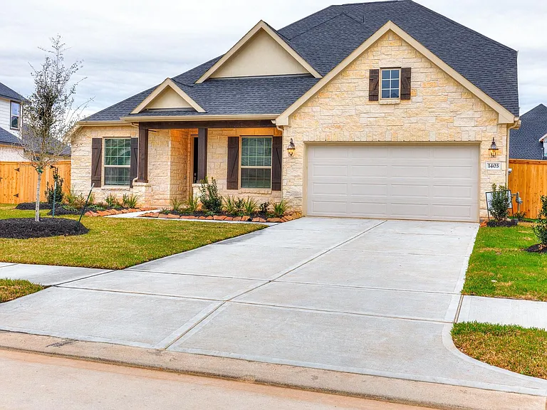 1403 Woodson Ridge Ln — Photo 45
