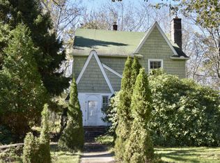 152 Sterling Rd, Mount Pocono, PA 18344