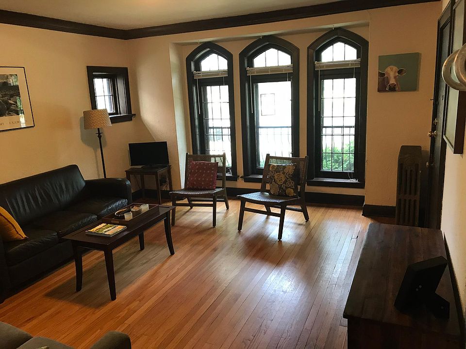 1st image of 3627 N Humboldt Blvd APT 1