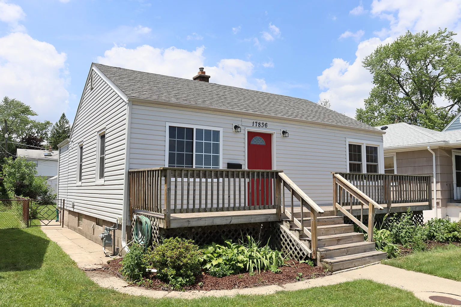 17836 Henry St photo 1