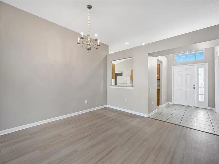 30435 Annadale Dr — Photo 14