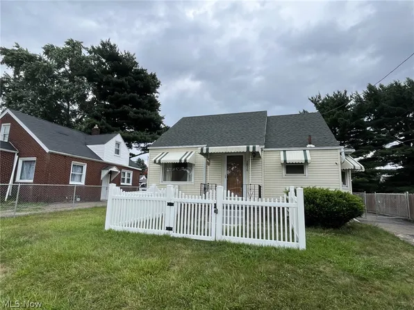 2816 Avalon Ave NE, Canton, OH 44705