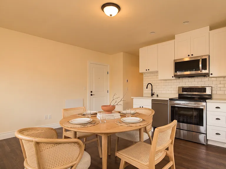 571 Valley St #5 — Photo 2