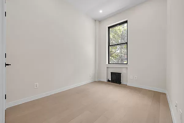 Rented by REAL New York | media 4