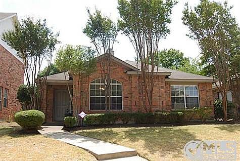 1st image of 1620 Live Oak Ln