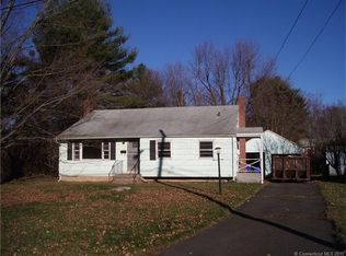 4 Laurel Dr, West Hartford, CT 06110