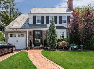 500 Devonshire Rd, Baldwin, NY 11510