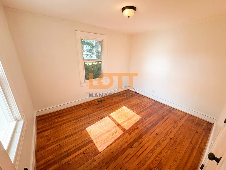 1 Pelzer St — Photo 11