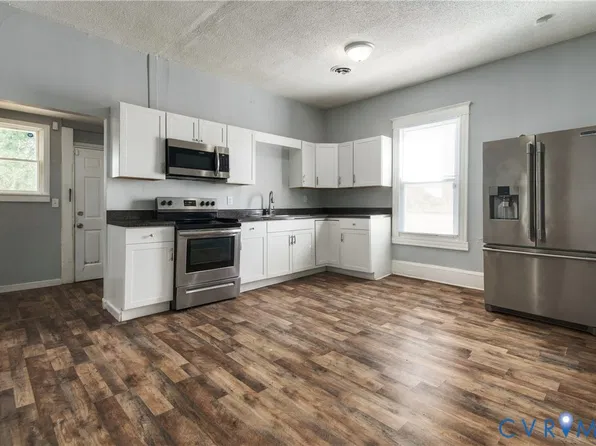 113 Spring St, Petersburg, VA 23803